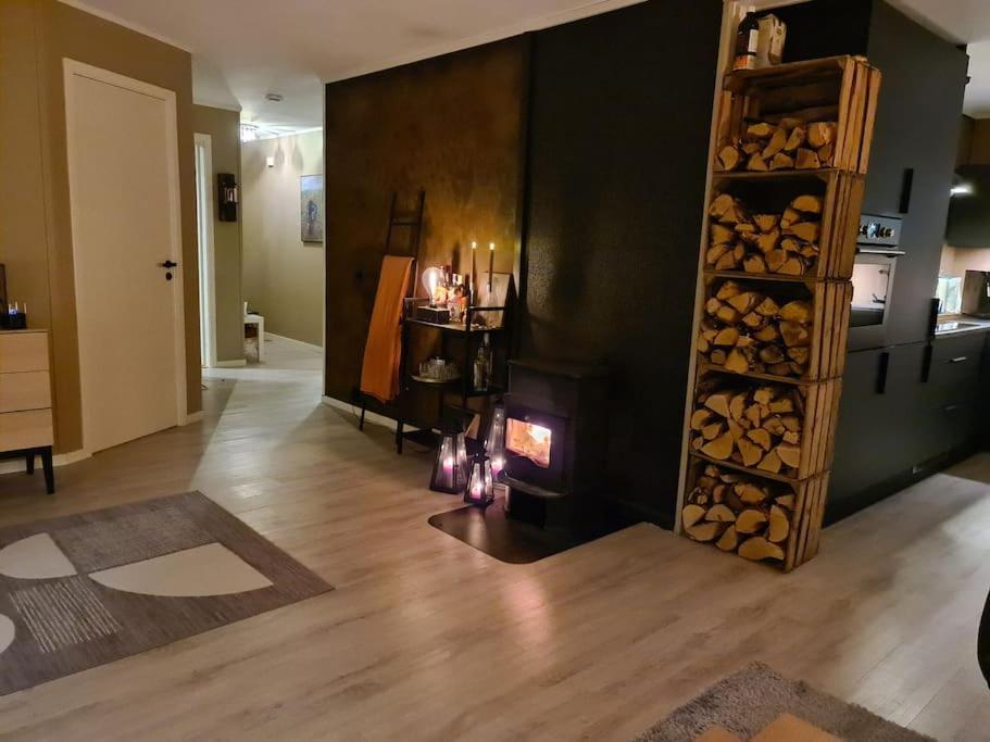 Koselig Og Moderne Leilighet, Meget Sentralt I Narvik Med Gratis Parkering! Екстер'єр фото