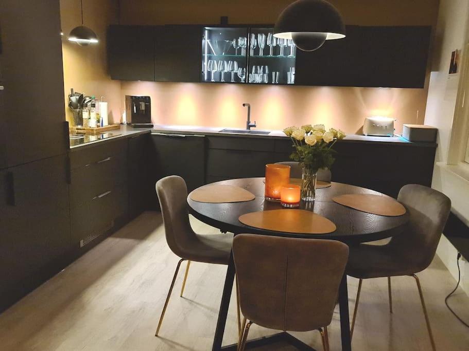 Koselig Og Moderne Leilighet, Meget Sentralt I Narvik Med Gratis Parkering! Екстер'єр фото